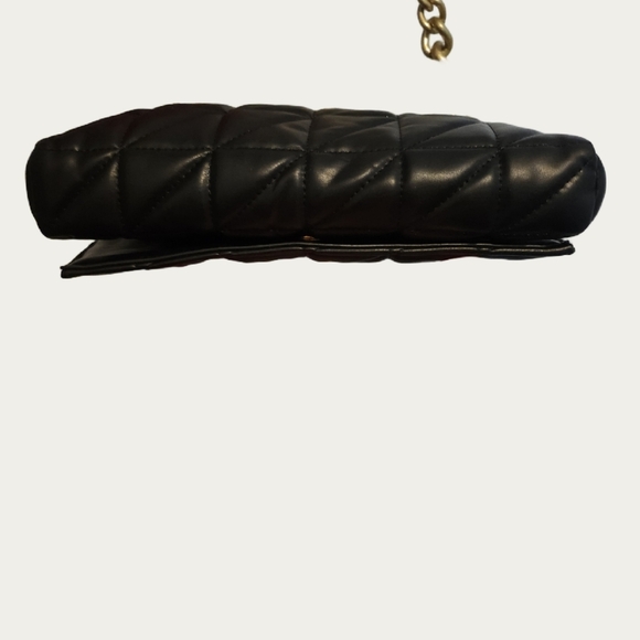 CLASSIC Contemporary Quilted Chain Shoulder Bag EUC, Faux LEATHER - Picture 9 of 16